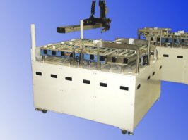ローラー加工機給配装置